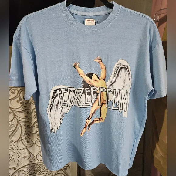 LED ZEPPELIN WOMENS MEDIUM SHORT SLEEVE CROPPED TSHIRT - Picture 1 of 5